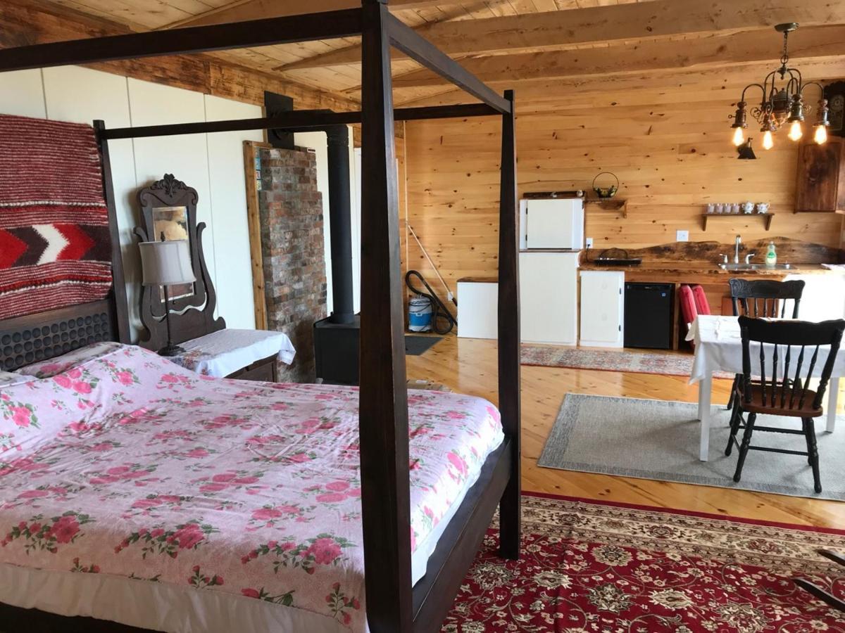 Maregold Centre - Juniper Cabin And Rose Cabin Victoria Beach Esterno foto