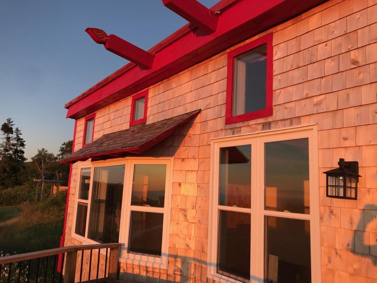 Maregold Centre - Juniper Cabin And Rose Cabin Victoria Beach Esterno foto