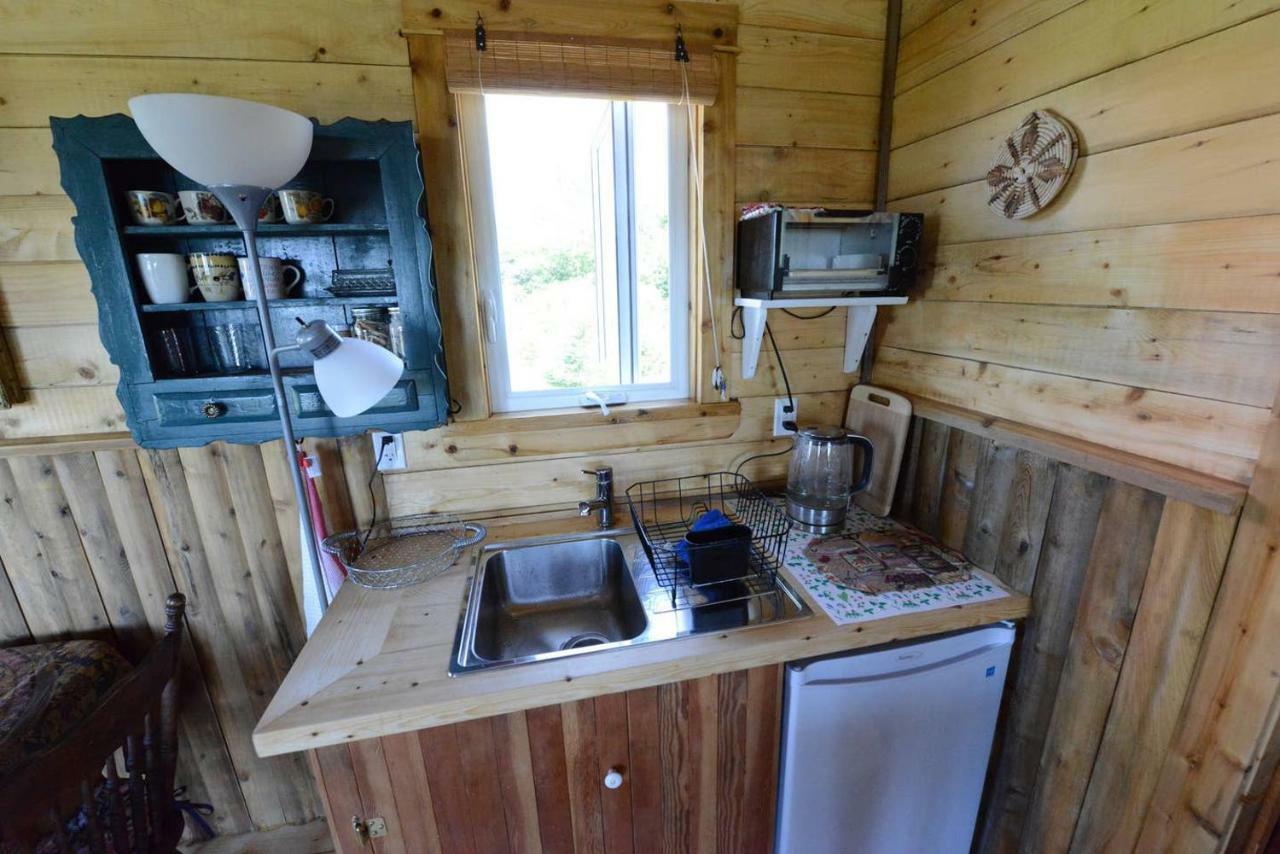 Maregold Centre - Juniper Cabin And Rose Cabin Victoria Beach Esterno foto